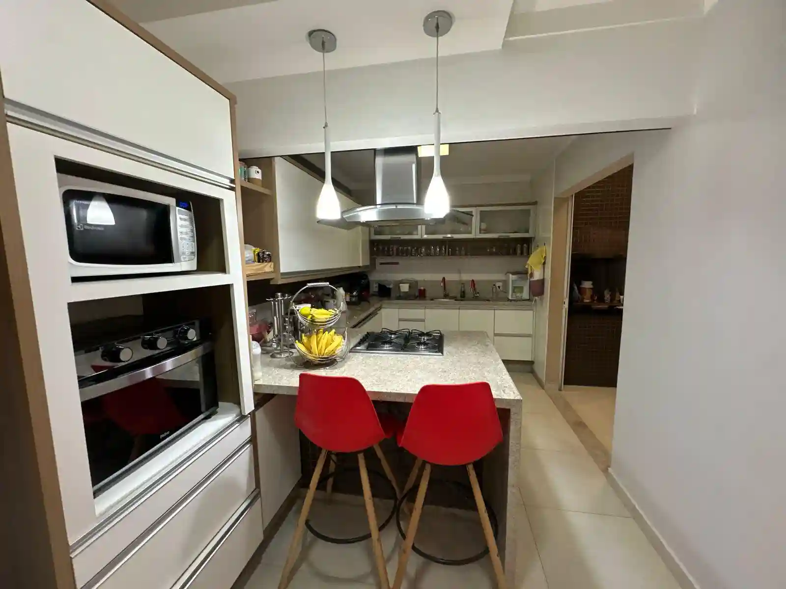 Casa de Condomínio com 3 quartos à venda, 212m² — foto 4 de 15