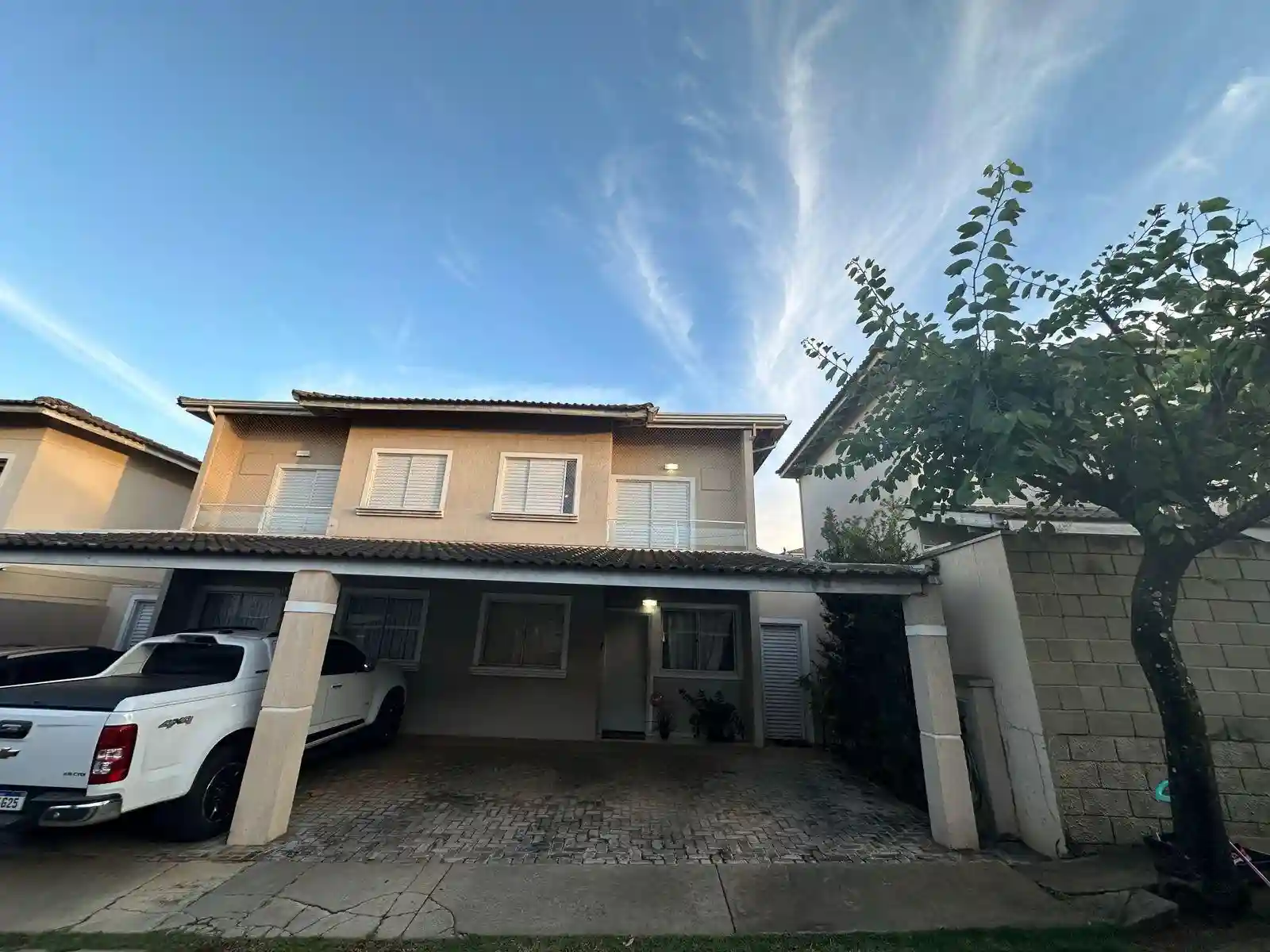 Casa de Condomínio com 3 quartos à venda, 212m² — foto 1 de 15