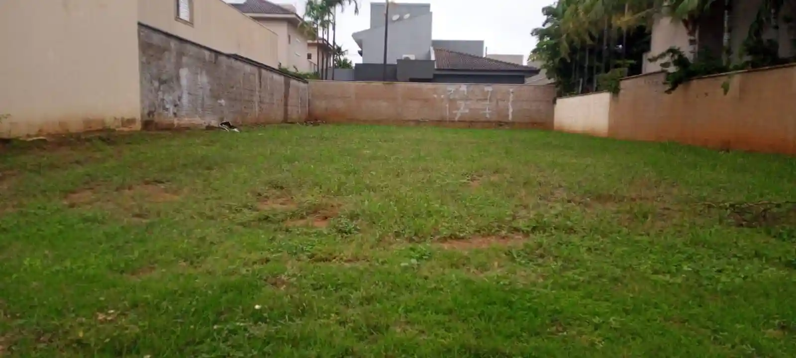 Terreno / Lote / Condomínio  à venda, 502m² — foto 2 de 9