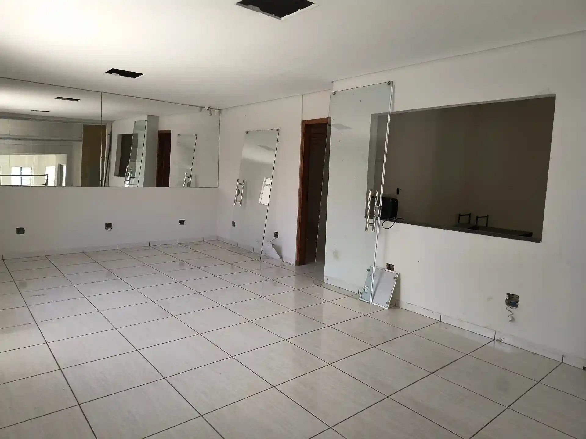 Conjunto Comercial / Sala  à venda, 340m² — foto 6 de 11