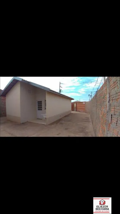Casa à venda — foto 1 de 3