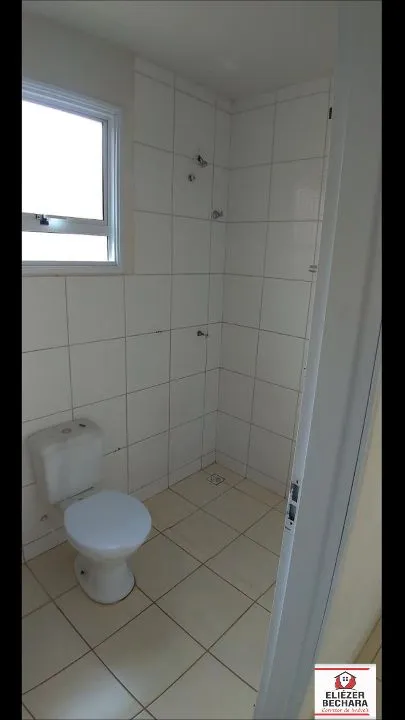Casa à venda — foto 2 de 3