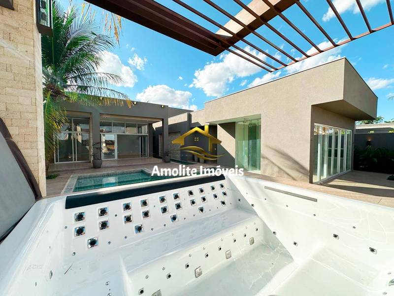 Casa de Condomínio com 4 quartos à venda, 580m² — foto 4 de 115
