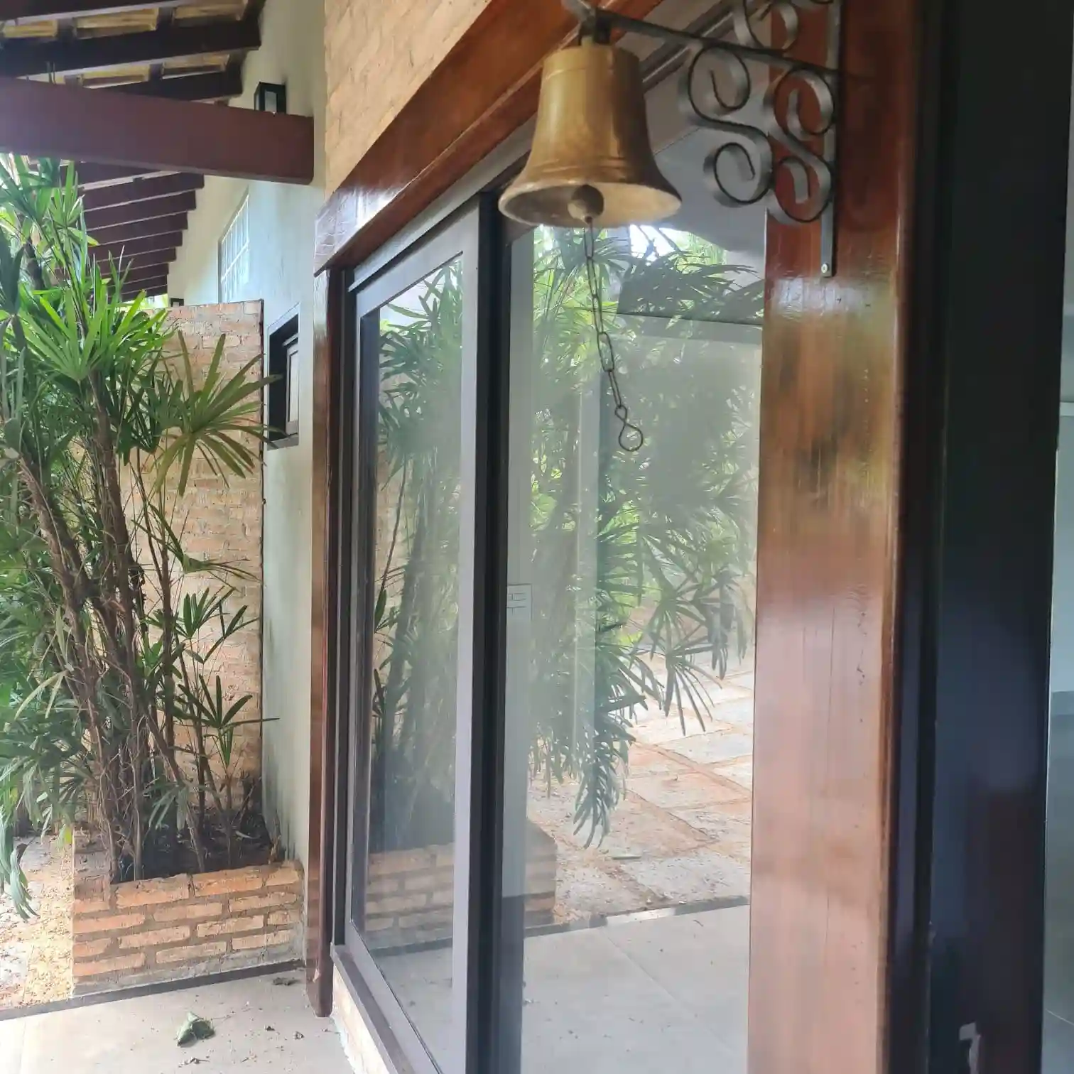 Casa de Condomínio com 4 quartos à venda, 1000m² — foto 2 de 27