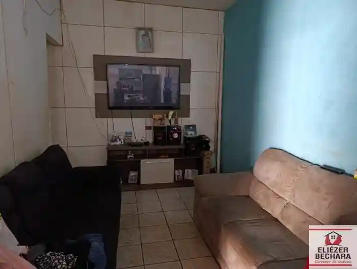 Casa com 2 quartos à venda, 70m² — foto 1 de 23