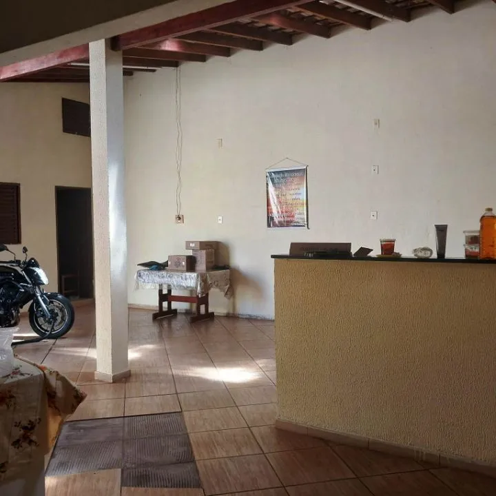 Casa à venda — foto 3 de 9