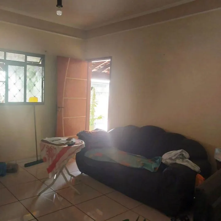 Casa à venda — foto 4 de 9