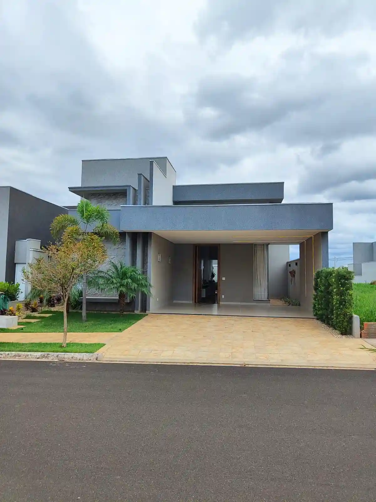 Casa de Condomínio com 3 quartos à venda, 141m² — foto 1 de 14