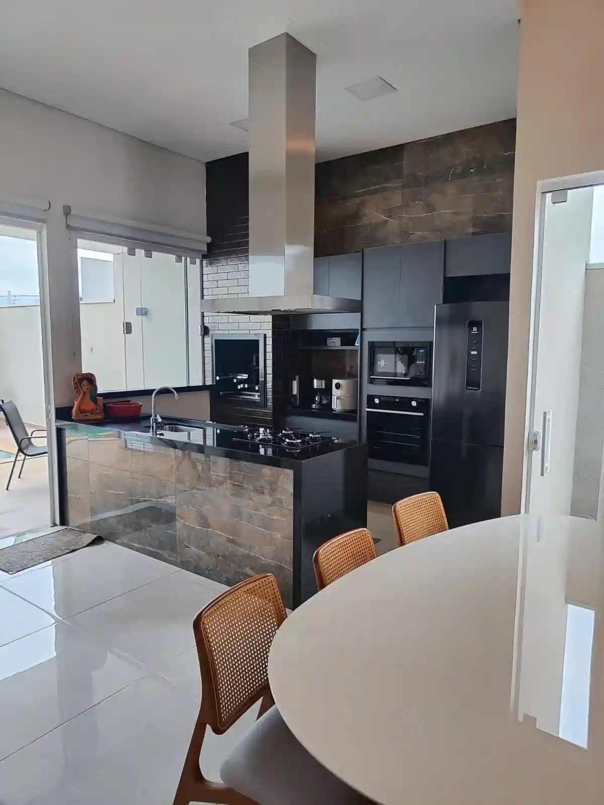 Casa de Condomínio com 3 quartos à venda, 141m² — foto 4 de 14