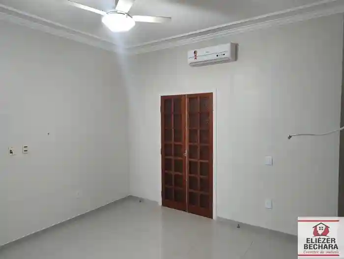 Casa de Condomínio com 3 quartos à venda, 240m² — foto 25 de 59