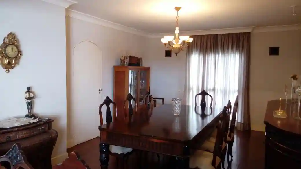 Loja / Salão / Ponto Comercial com 4 quartos à venda, 270m² — foto 7 de 13