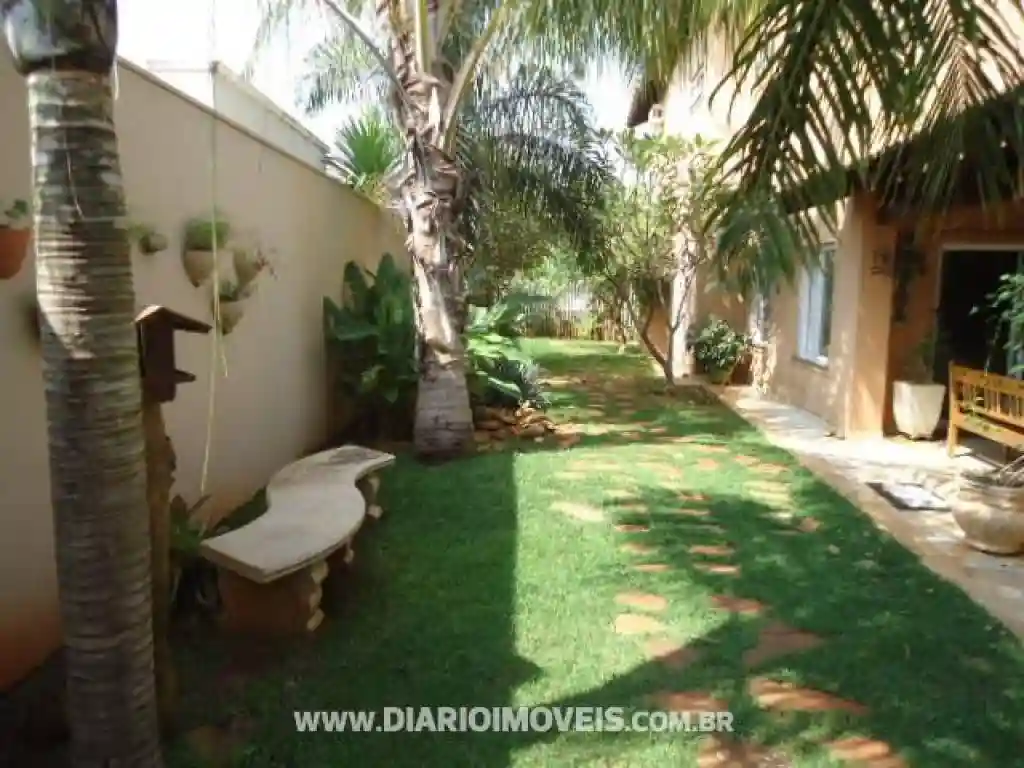 Casa de Condomínio à venda — foto 2 de 17