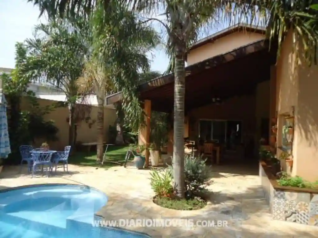 Casa de Condomínio à venda — foto 1 de 17