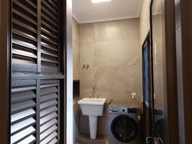 Casa de Condomínio com 3 quartos à venda, 275m² — foto 9 de 32