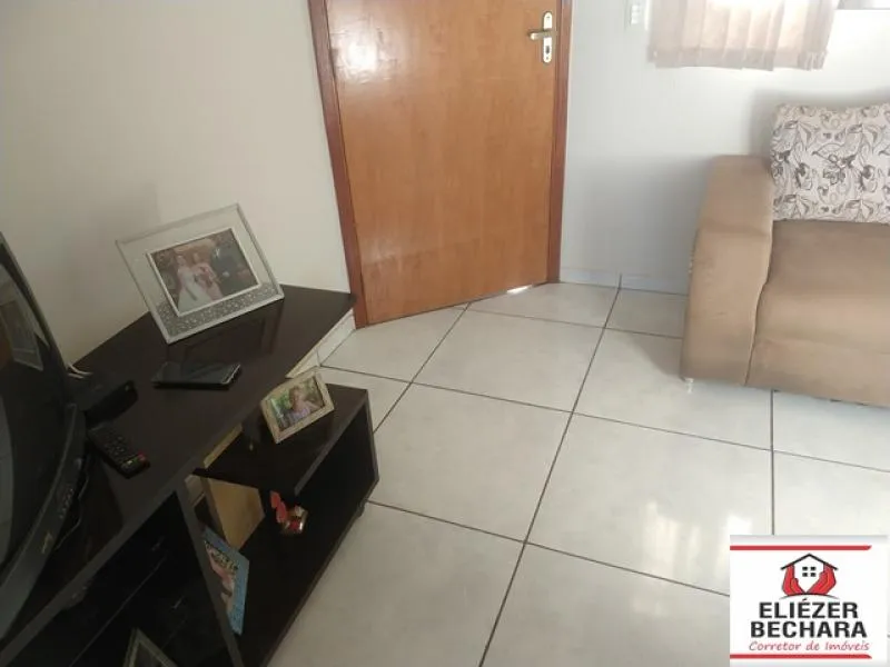 Casa à venda — foto 2 de 5