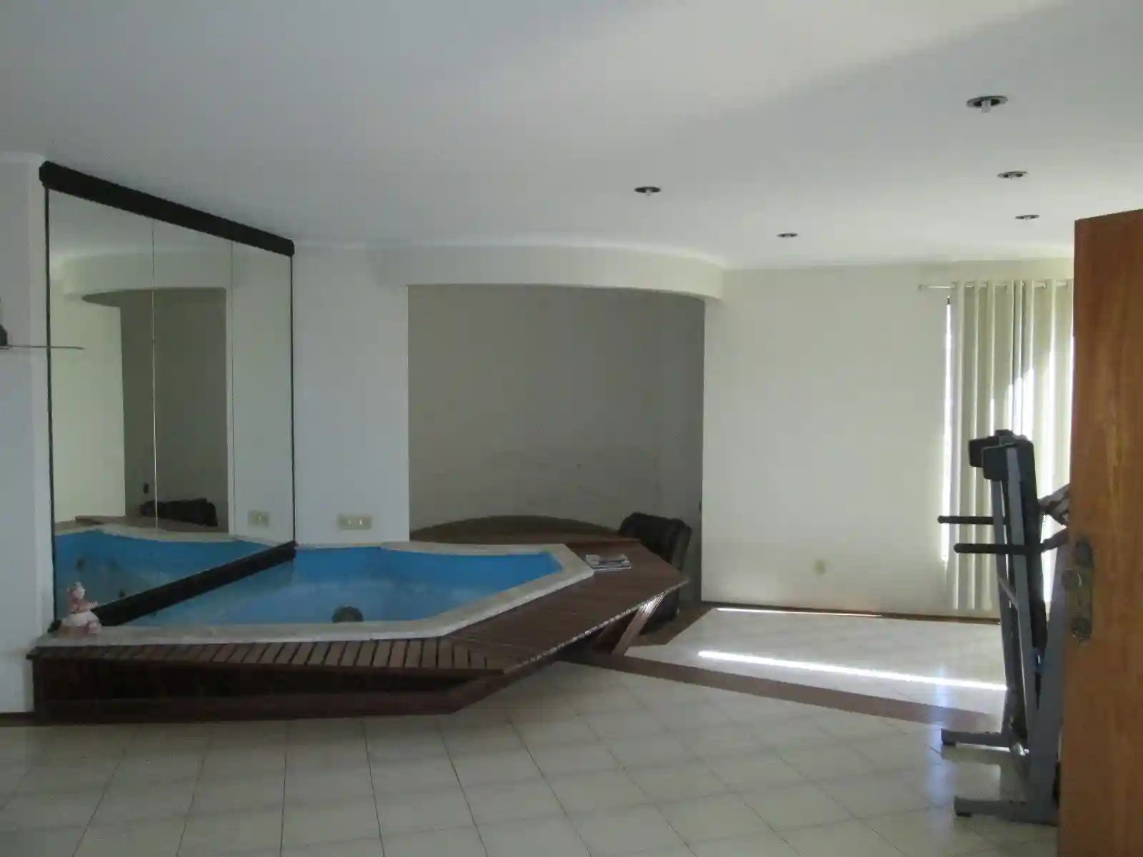 Sobrado com 4 quartos à venda, 717m² — foto 23 de 28