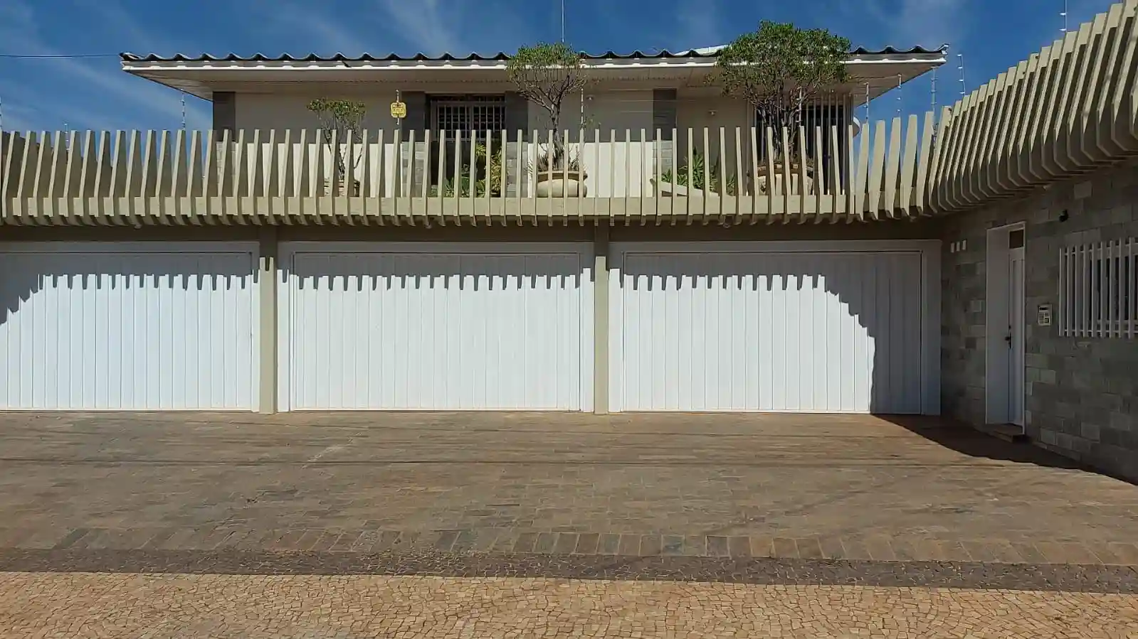 Sobrado com 4 quartos à venda, 717m² — foto 3 de 28