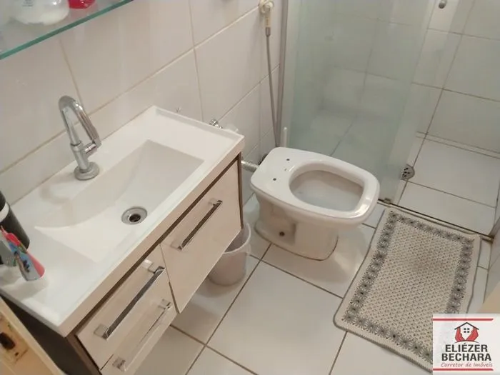 Casa à venda — foto 1 de 7
