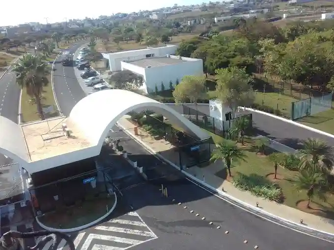 Terreno / Lote / Condomínio  à venda, 400m² — foto 2 de 5