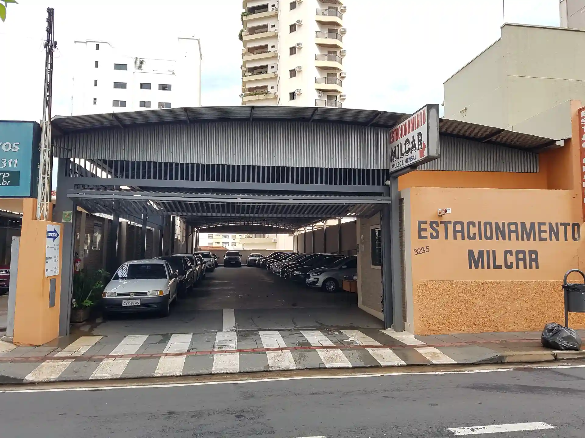 Prédio comercial  à venda, 550m² — foto 1 de 11