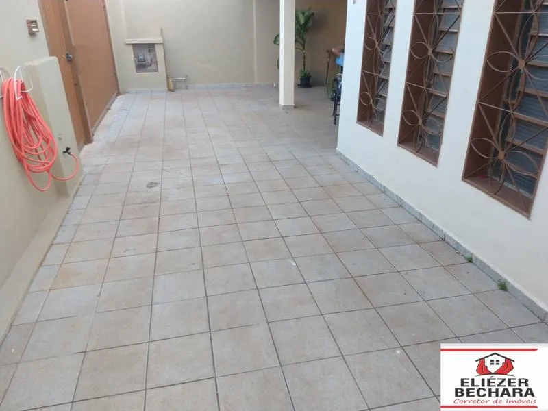 Casa à venda — foto 9 de 10