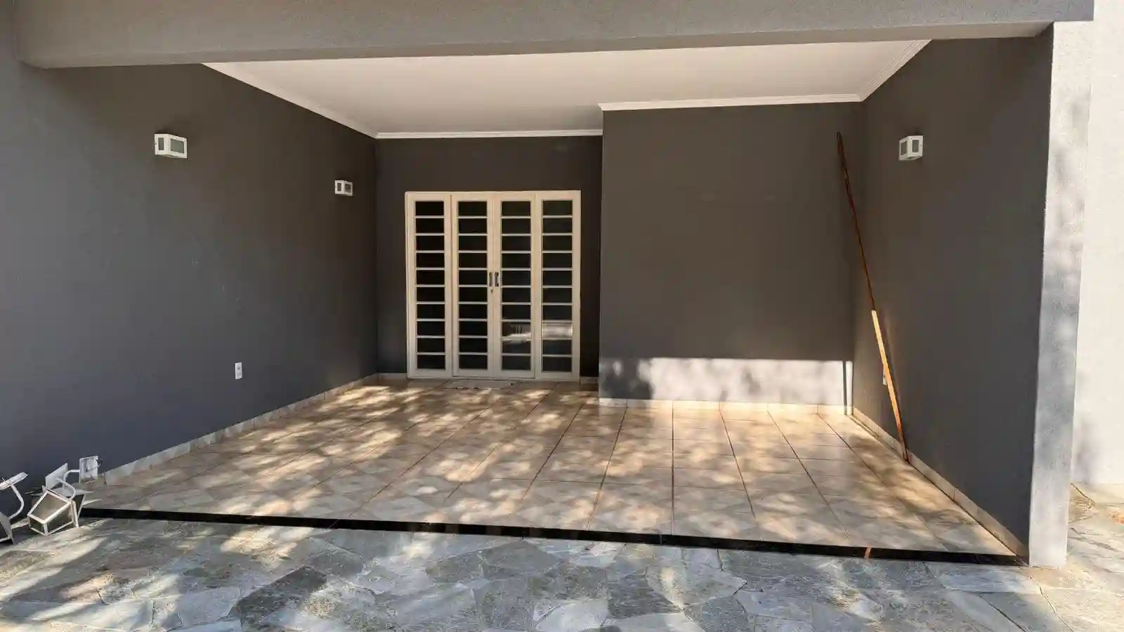 Casa de Condomínio com 3 quartos à venda, 209m² — foto 2 de 21