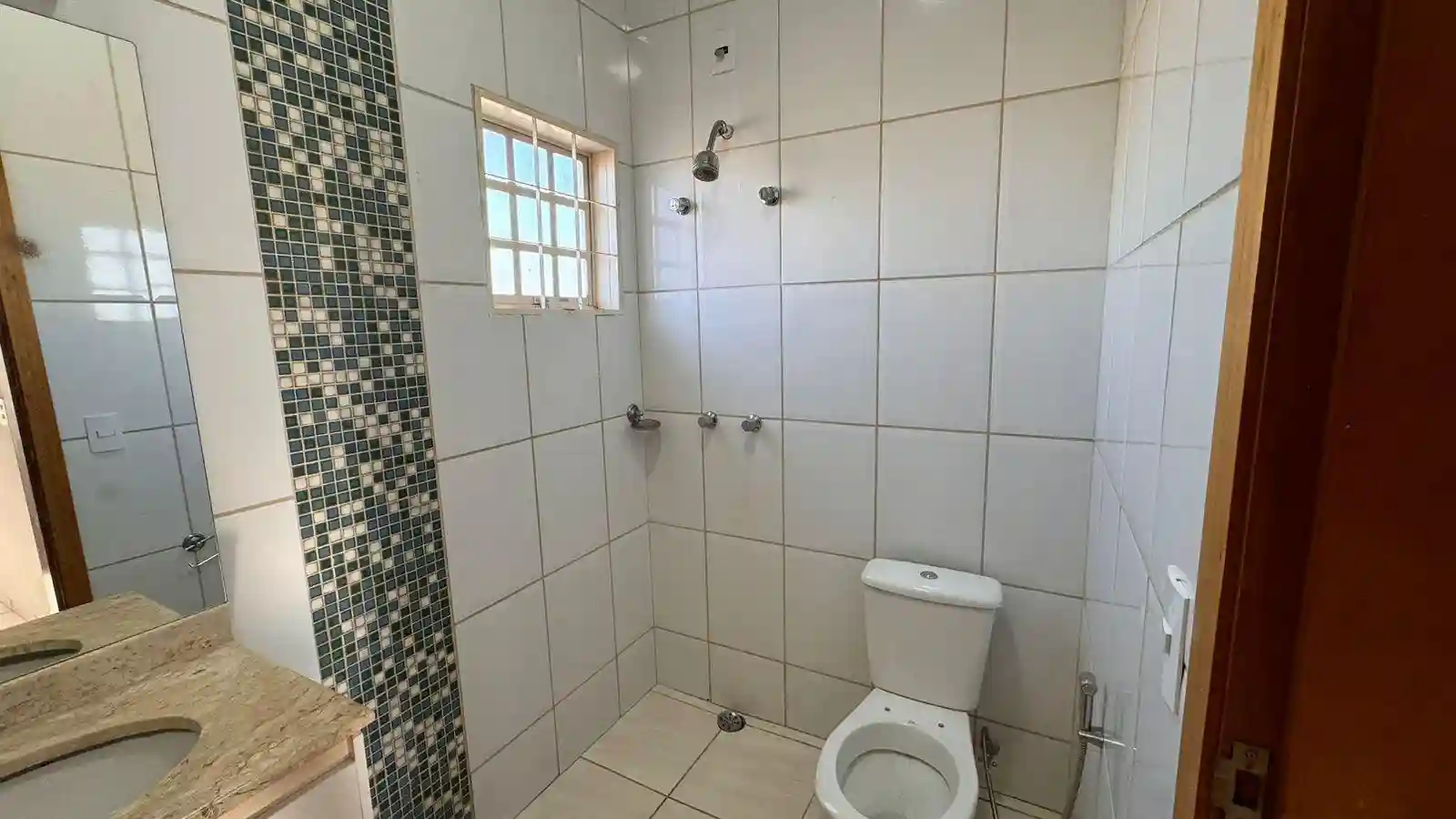 Casa de Condomínio com 3 quartos à venda, 209m² — foto 17 de 21