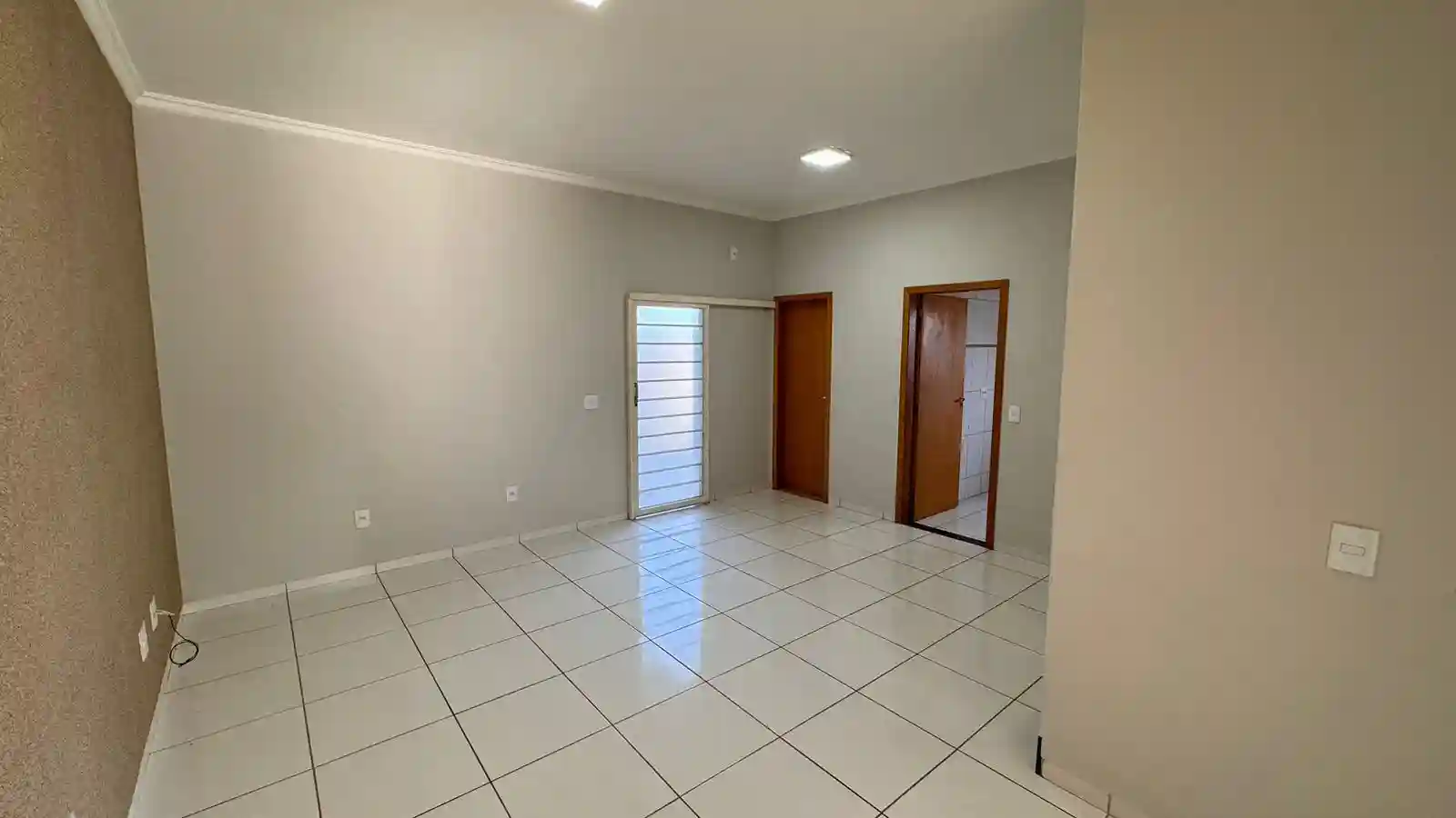 Casa de Condomínio com 3 quartos à venda, 209m² — foto 3 de 21