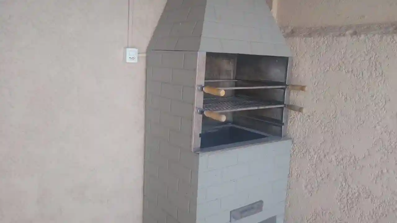 Casa com 2 quartos à venda, 200m² — foto 10 de 10