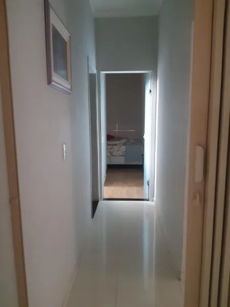 Casa à venda — foto 1 de 2