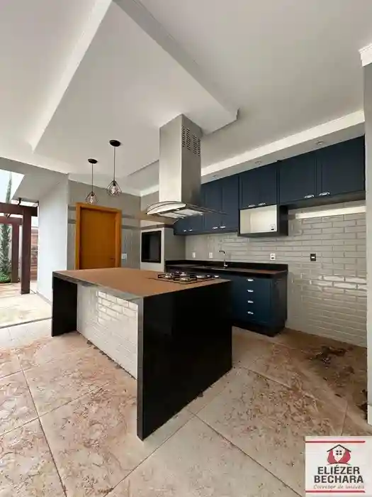 Casa com 3 quartos à venda, 216m² — foto 8 de 26