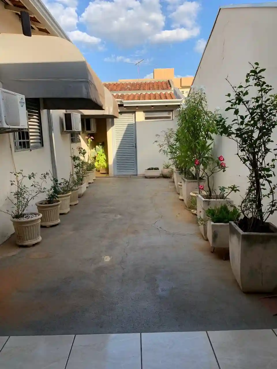 Casa com 3 quartos à venda, 320m² — foto 44 de 45