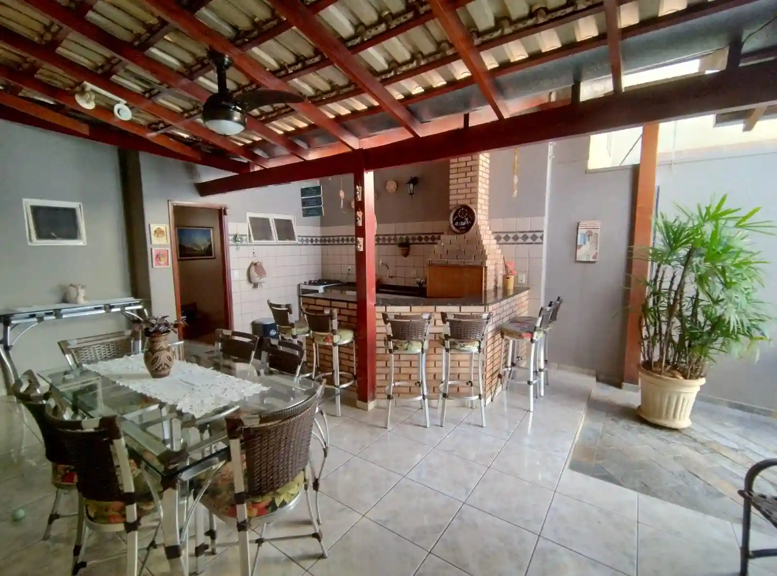 Casa com 4 quartos à venda, 217m² — foto 27 de 32