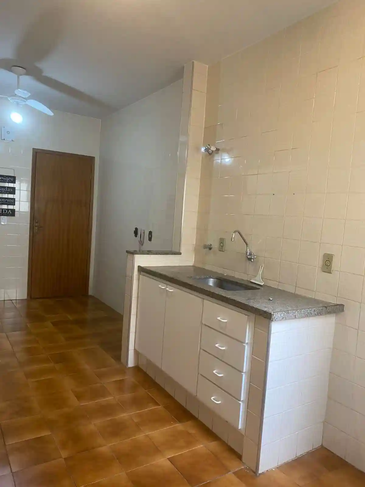 Apartamento com 3 quartos à venda, 90m² — foto 14 de 15