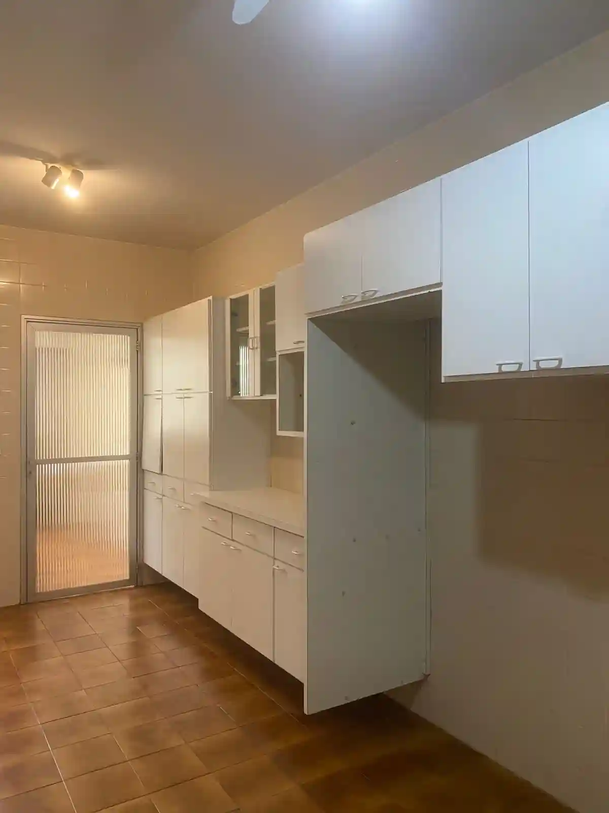 Apartamento com 3 quartos à venda, 90m² — foto 4 de 15