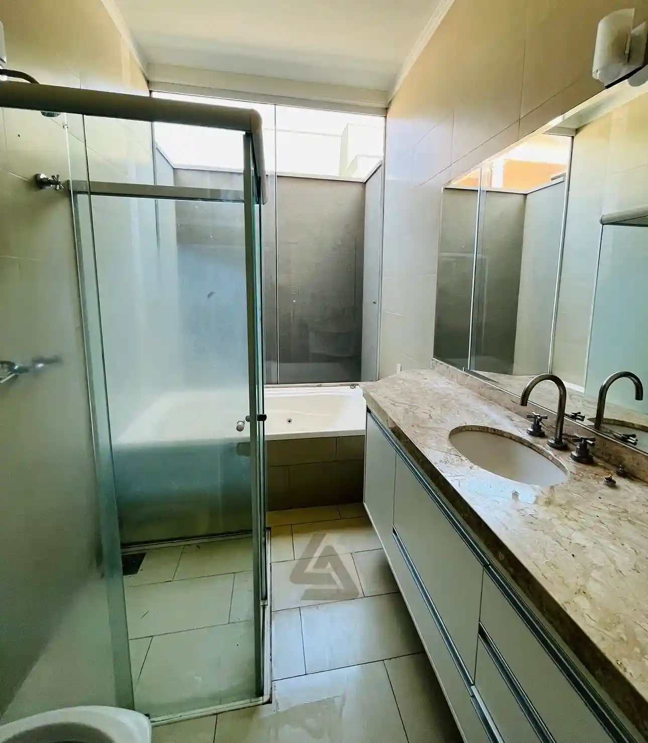 Casa de Condomínio com 3 quartos à venda, 180m² — foto 8 de 15