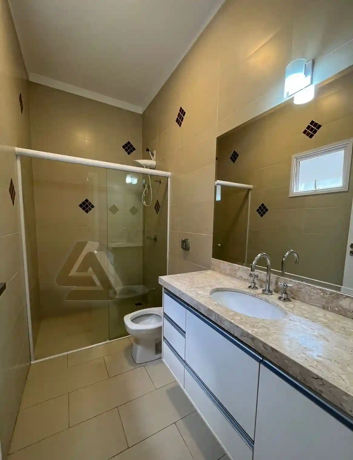 Casa de Condomínio com 3 quartos à venda, 180m² — foto 9 de 15