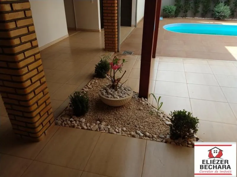 Casa à venda — foto 1 de 5