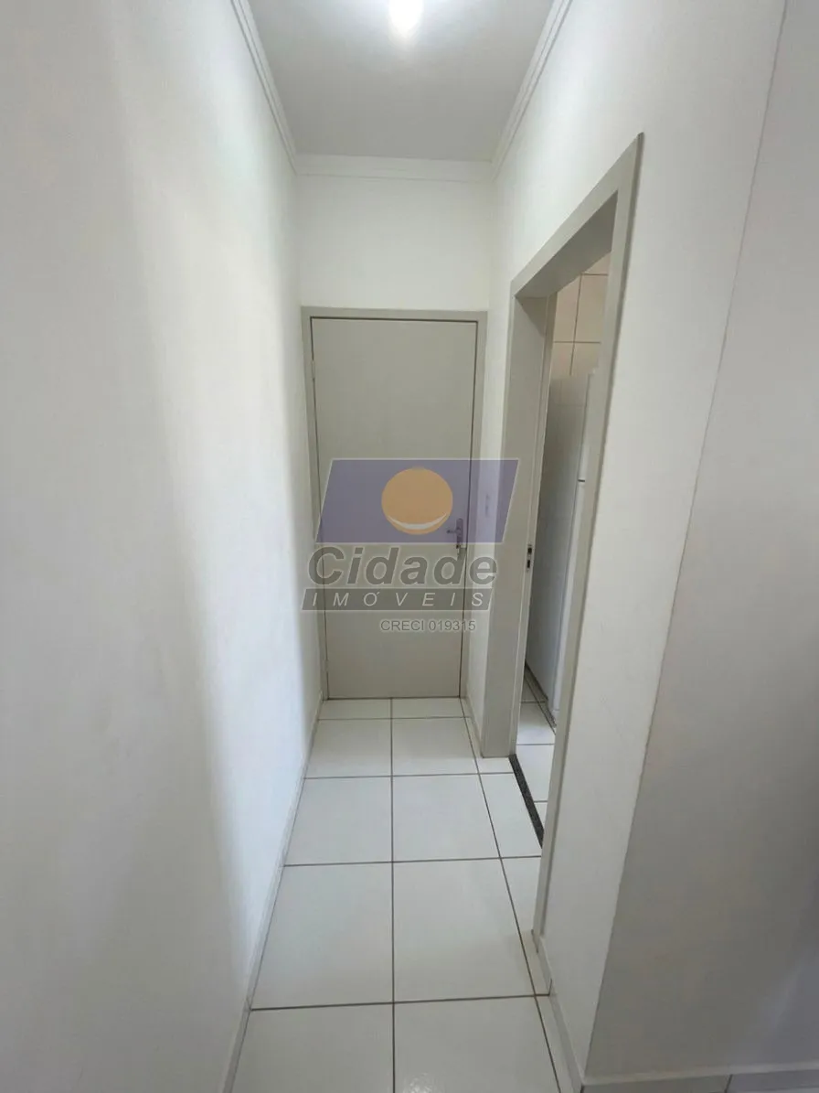 Apartamento com 3 quartos para aluguel, 76m² — foto 2 de 6
