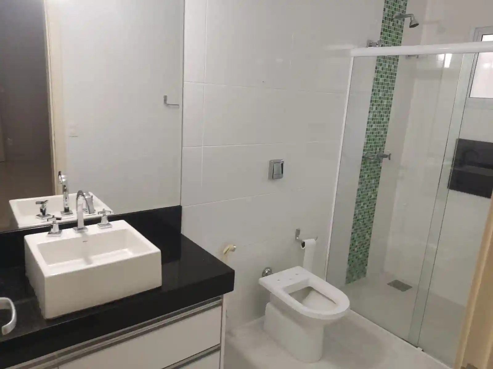 Casa de Condomínio com 3 quartos à venda, 190m² — foto 2 de 22
