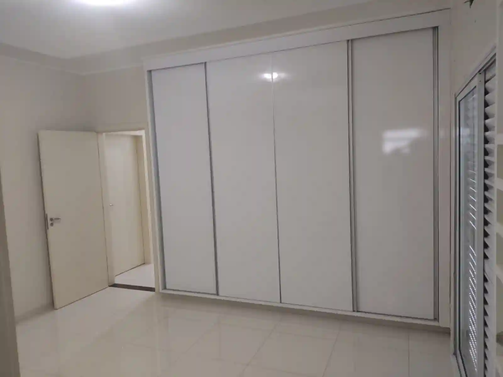 Casa de Condomínio com 3 quartos à venda, 190m² — foto 12 de 22