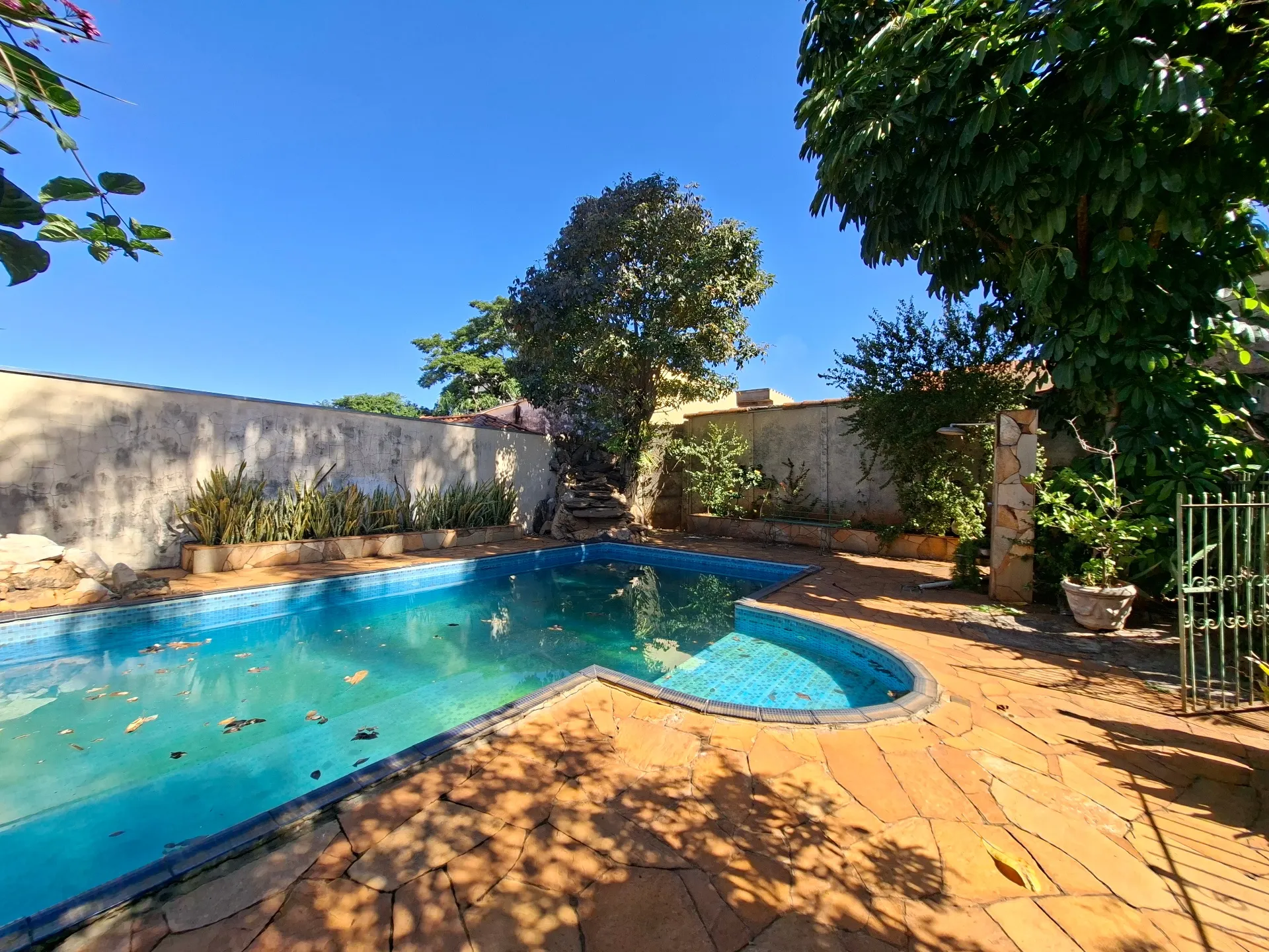 Casa com 3 quartos à venda, 220m² — foto 32 de 40