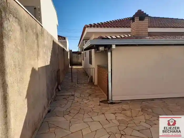 Casa com 3 quartos à venda, 234m² — foto 6 de 12