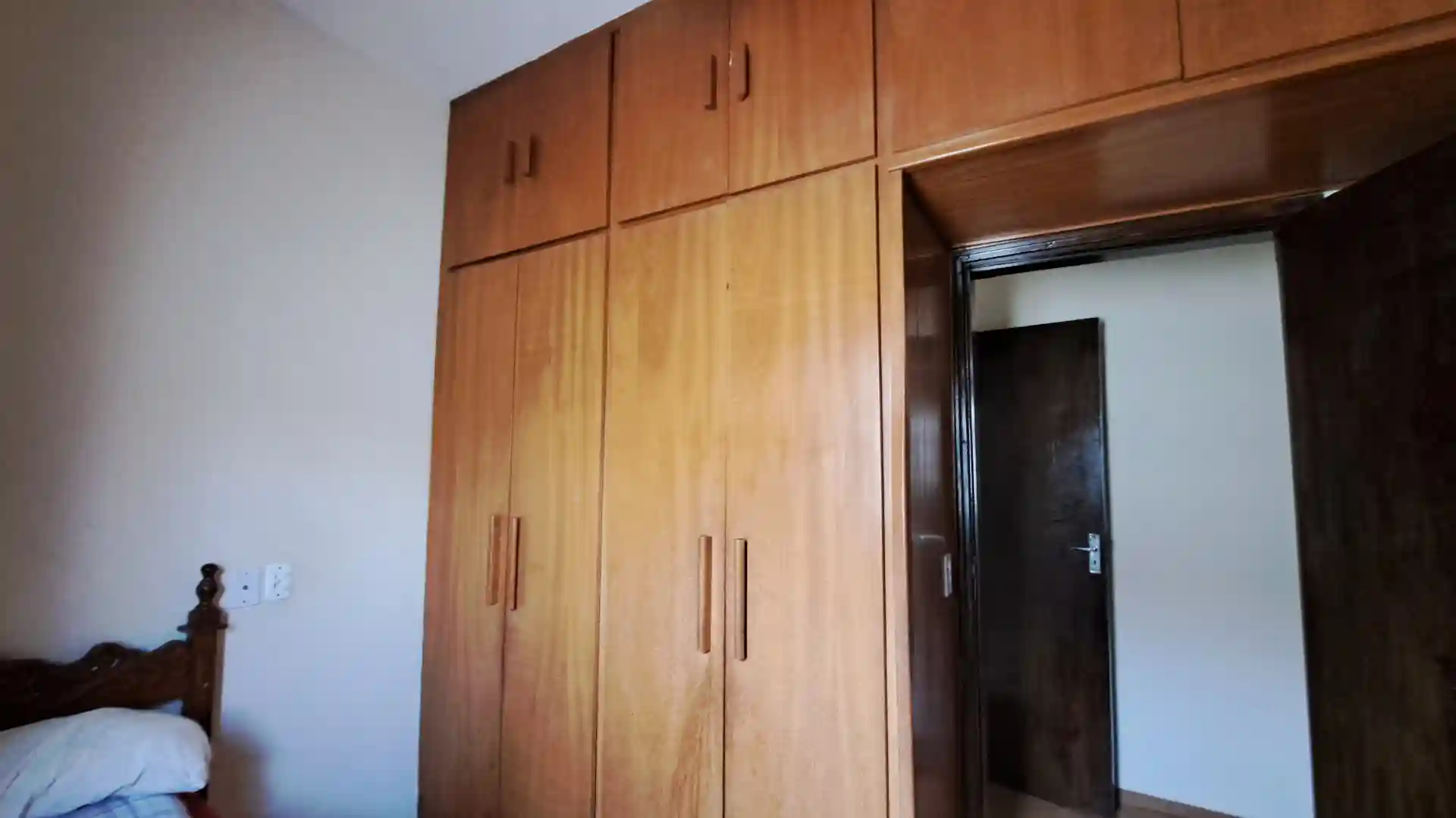 Casa com 3 quartos à venda, 360m² — foto 10 de 29