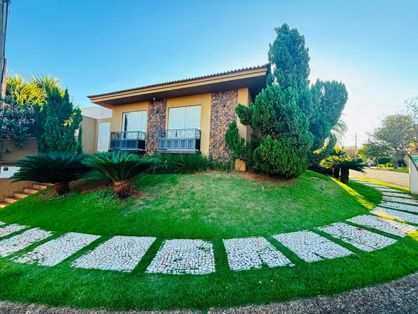 Casa de Condomínio com 3 quartos à venda, 256m² — foto 3 de 59