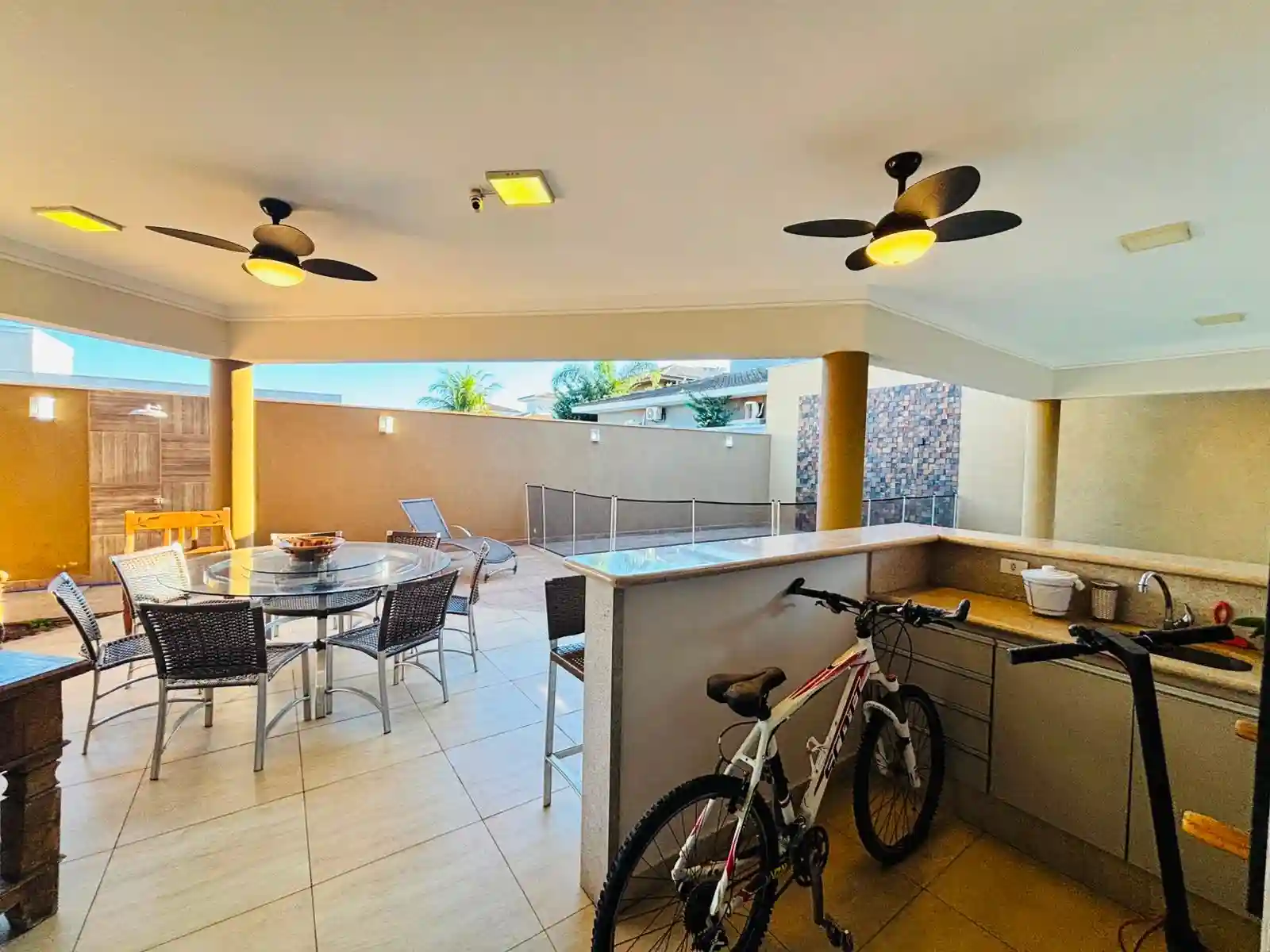 Casa de Condomínio com 3 quartos à venda, 256m² — foto 15 de 59