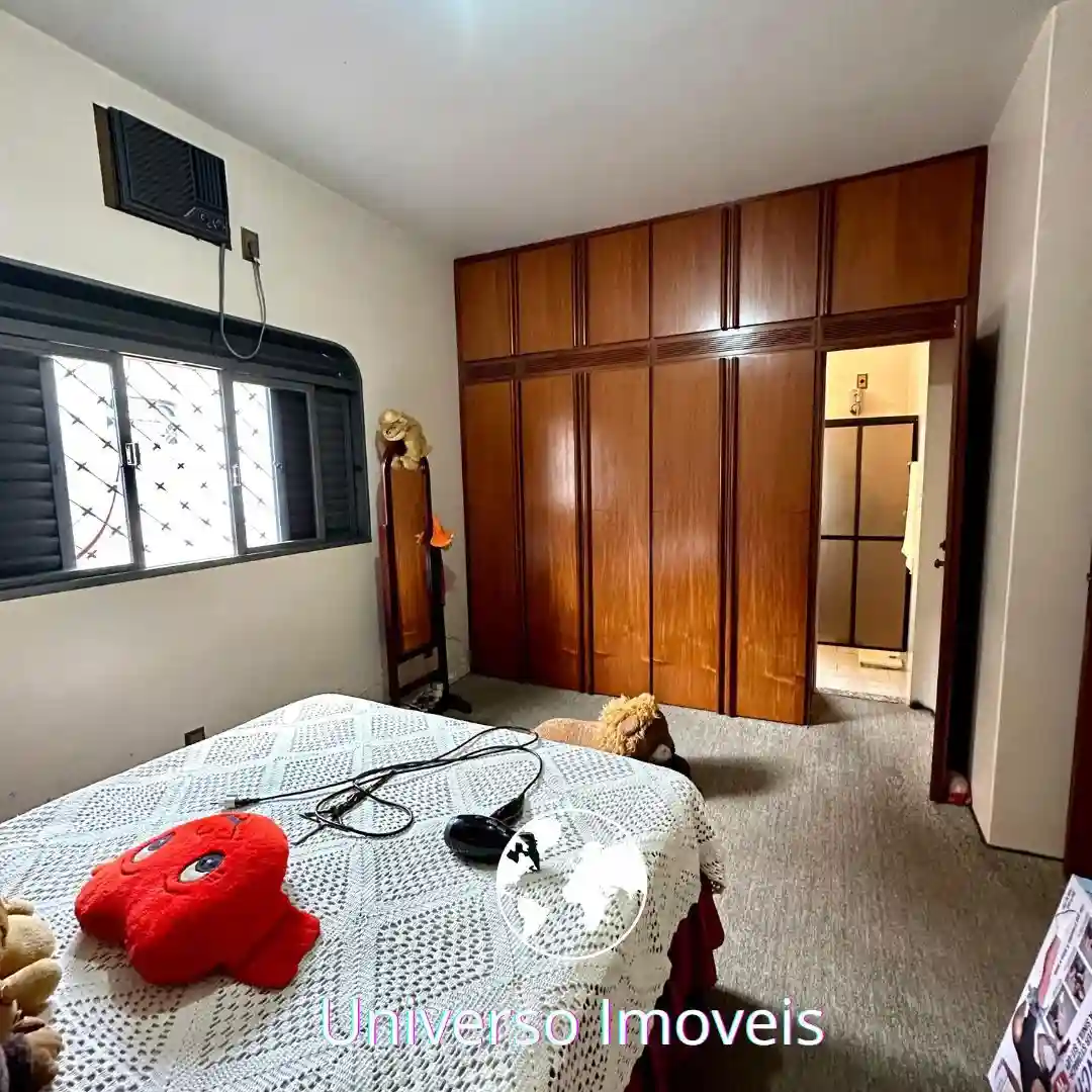 Casa com 4 quartos à venda, 199m² — foto 9 de 17