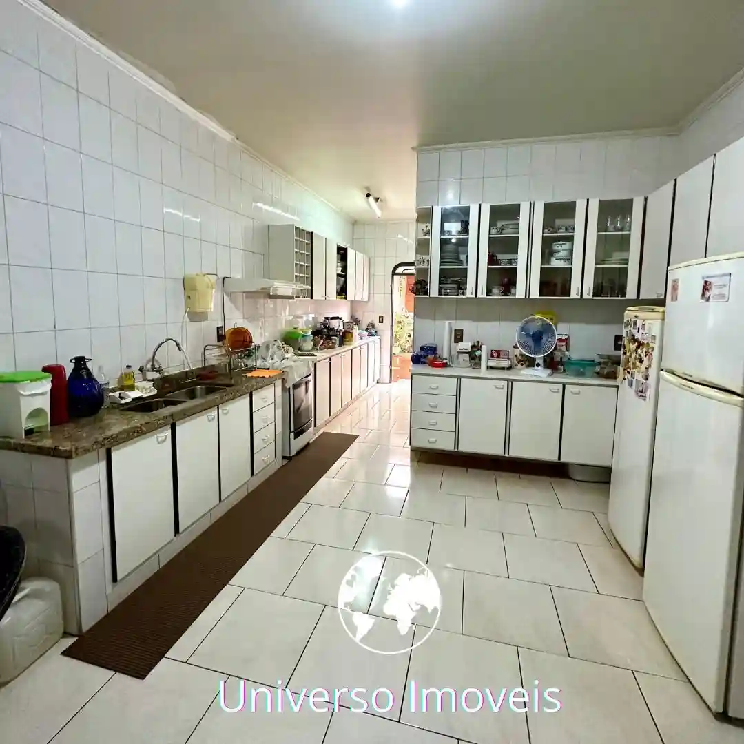 Casa com 4 quartos à venda, 199m² — foto 14 de 17