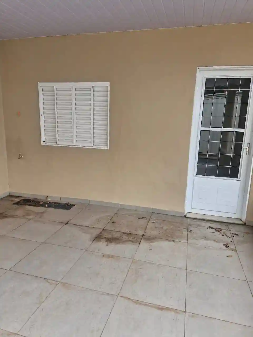 Casa com 1 quarto para aluguel, 295m² — foto 4 de 8
