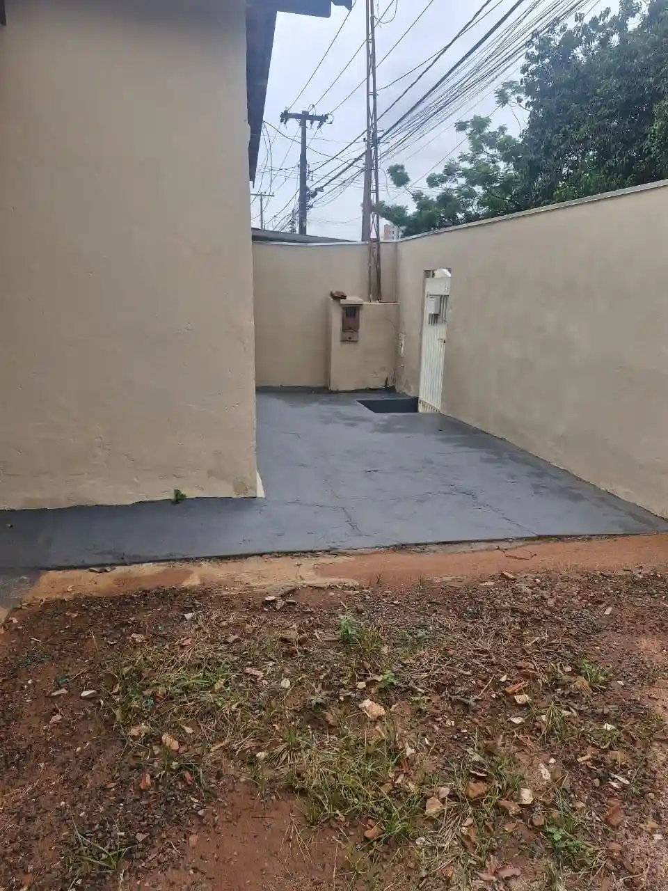 Casa com 1 quarto para aluguel, 295m² — foto 2 de 8